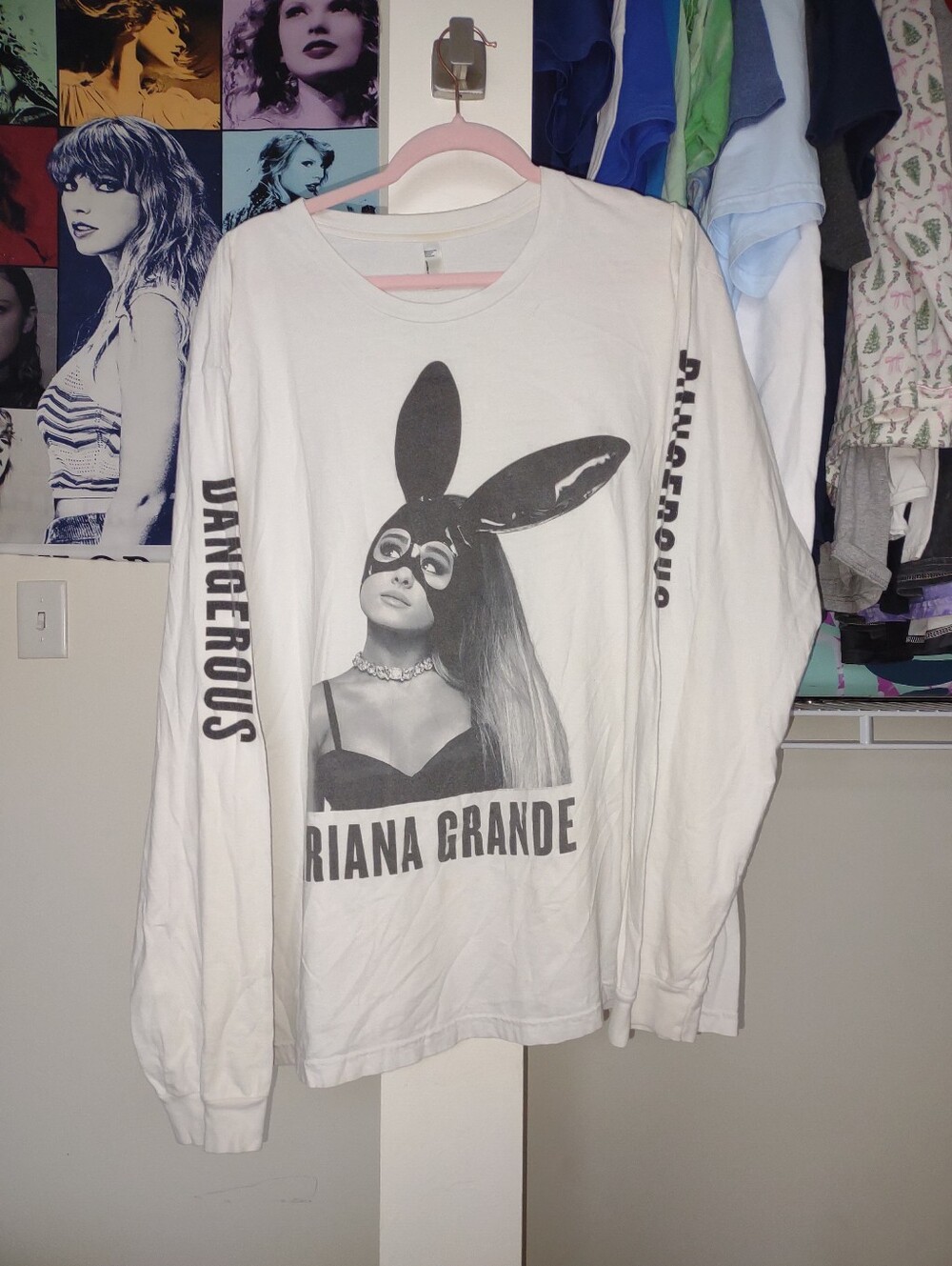 Ariana Grande - Dangerous Woman Tour Official Merch